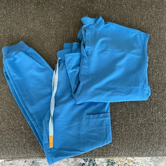 Figs set - Picture 1 of 4